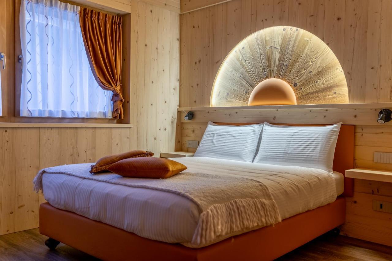 Chalet Imbosc'Che - 5 Beautiful Rooms In Charming B&B Livigno Exterior photo
